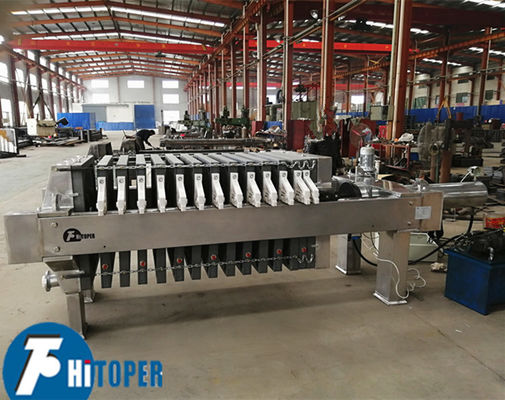 Impressora de filtro de membrana capaz de produzir bolos de filtro com um teor máximo de sólidos e umidade reduzida para uso industrial